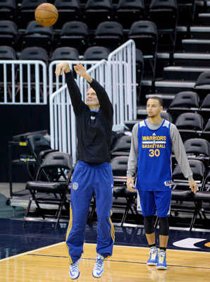 steve-kerr-stephen-curry-practice.jpg